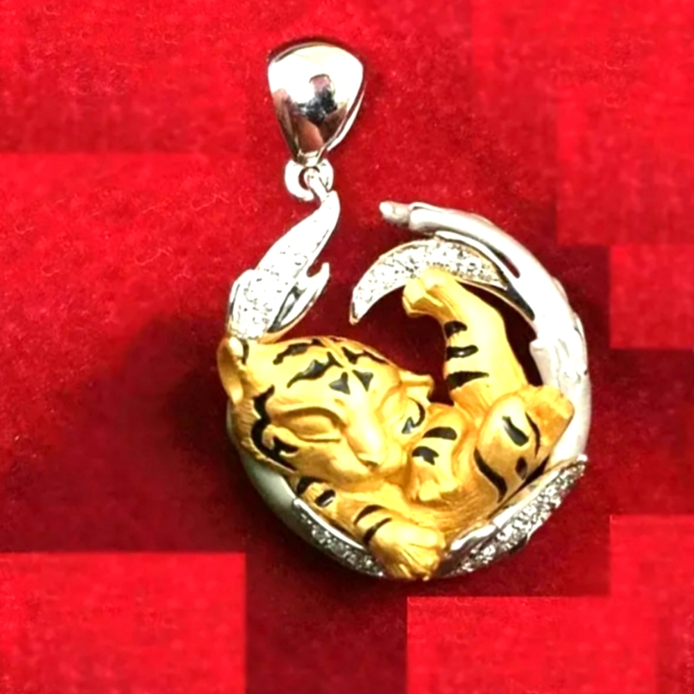 New Sleeping Yellow Tiger Cub Necklace